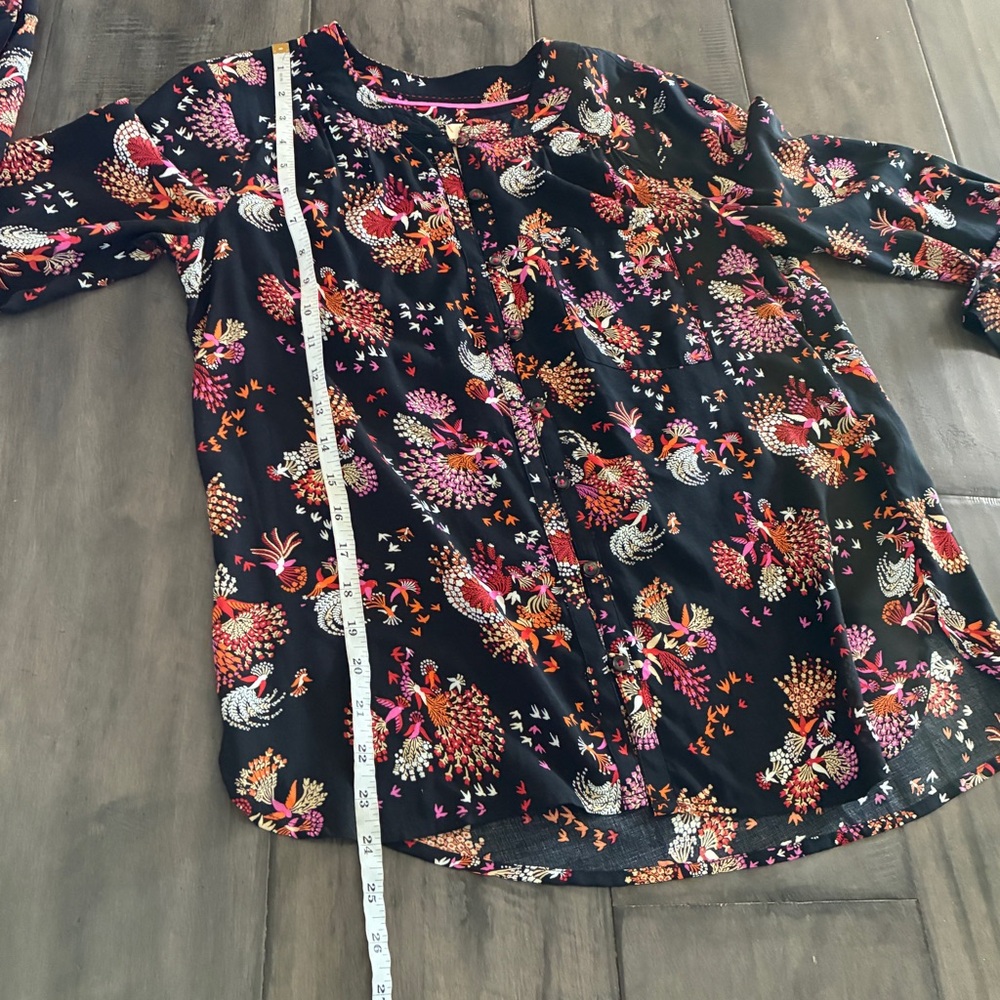 Anthropologie 28 of 52 Conversations Whimsical Bird and Floral Top - Size 6 - Picture 13 of 16
